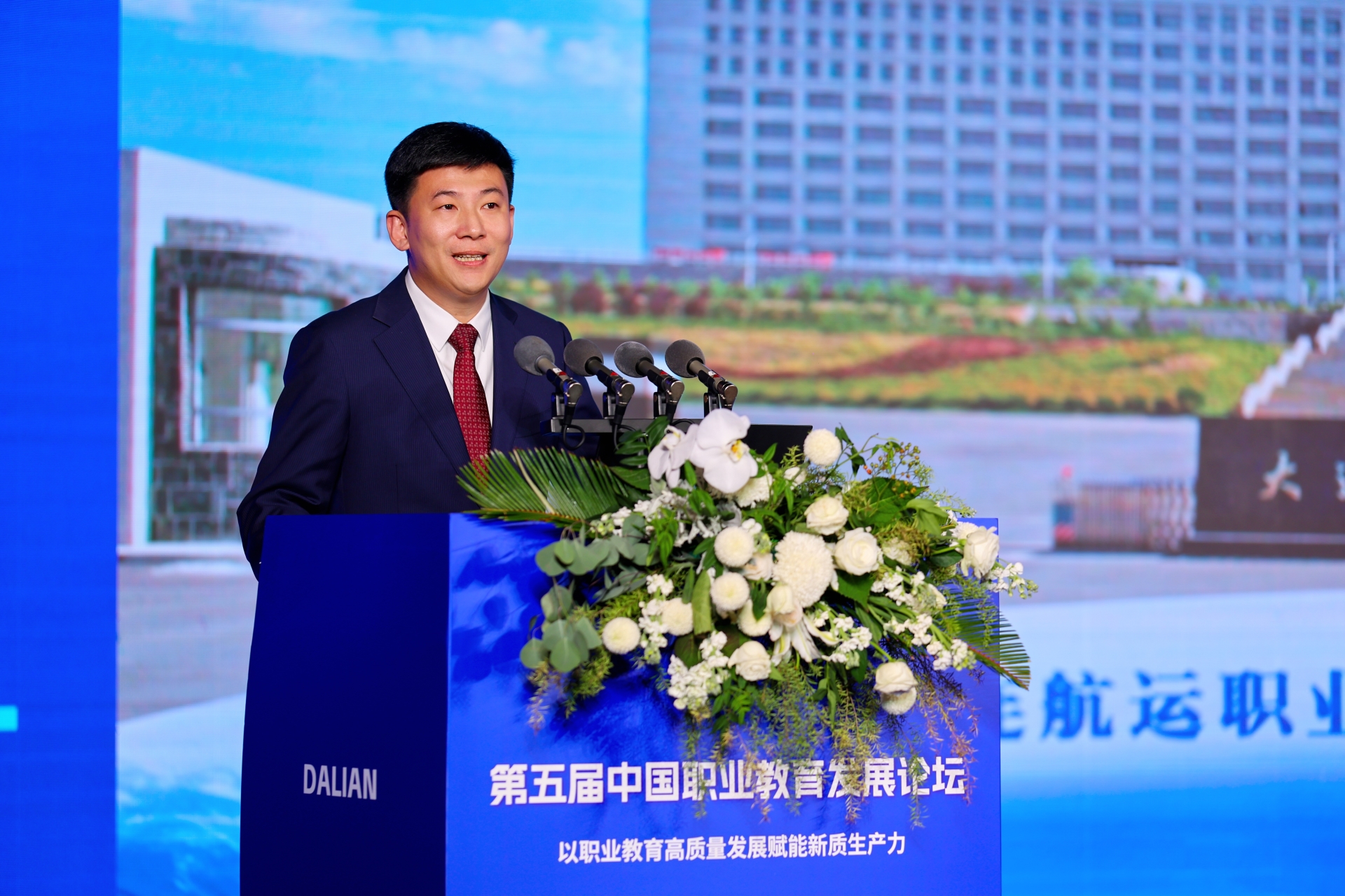 吴鹏.JPG